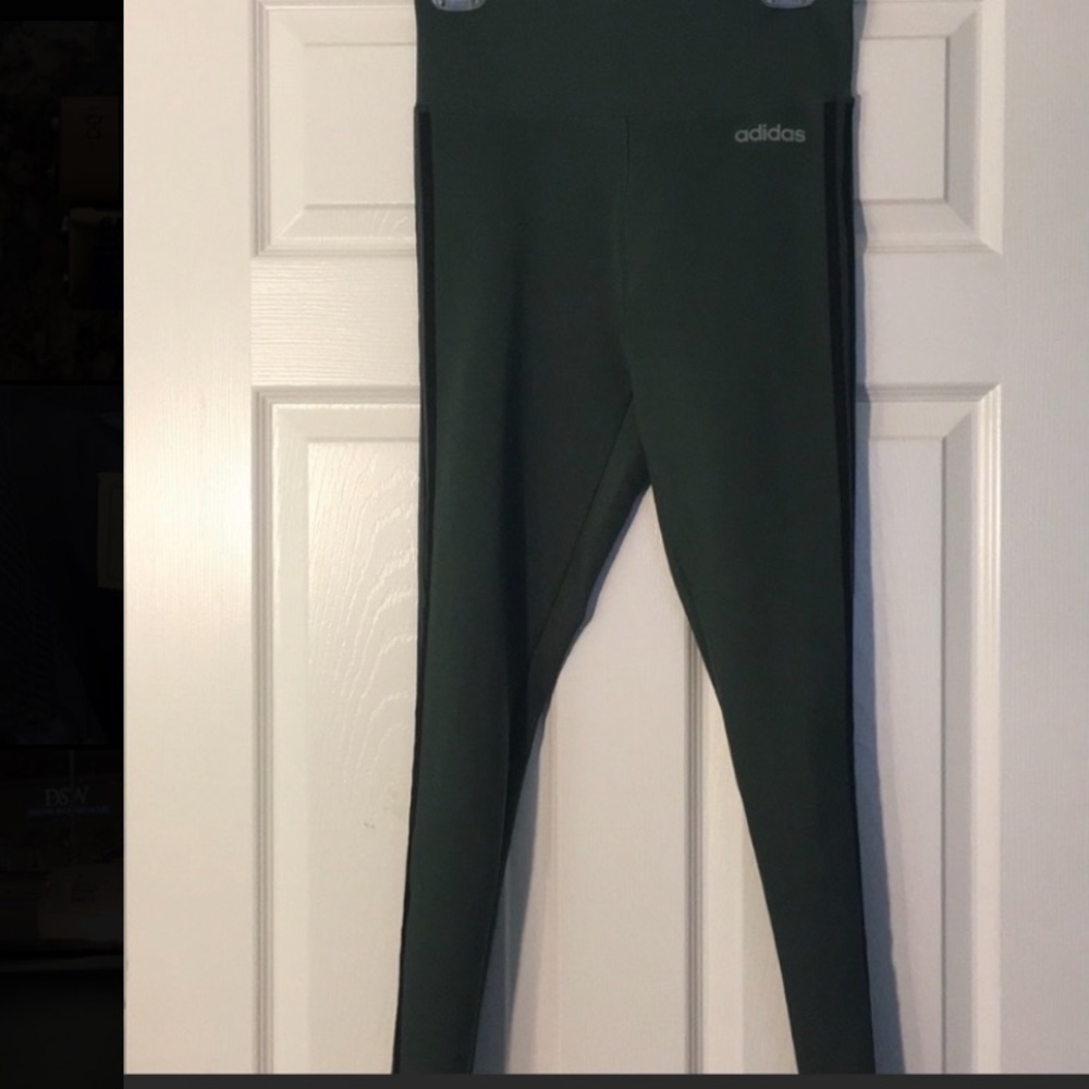 Olive / Army / Dark Green Adidas Leggings Medium